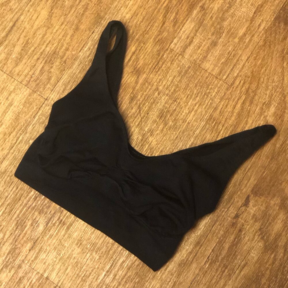 NWOT Revival Black Stretch Ruched Cinch Ribbed Sports Bra Size S/M